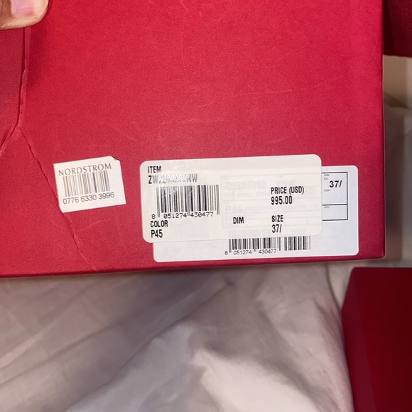 Valentino Garavani Rockstud Heels sz 37.5 - Picture 9 of 10